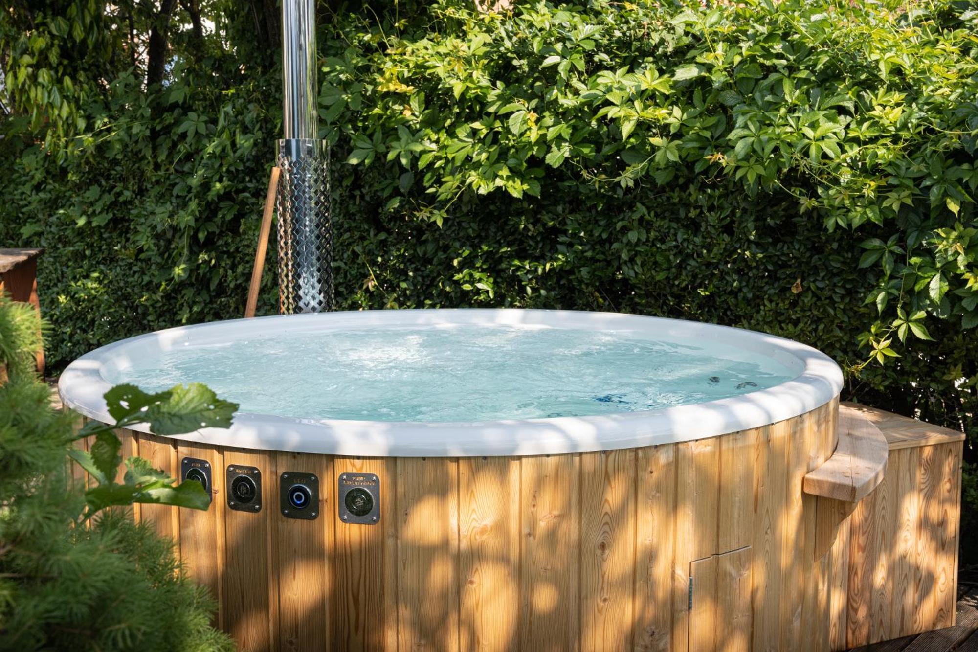 Piccolo Orso Bruno Bed & Breakfast Cavareno Exterior photo
