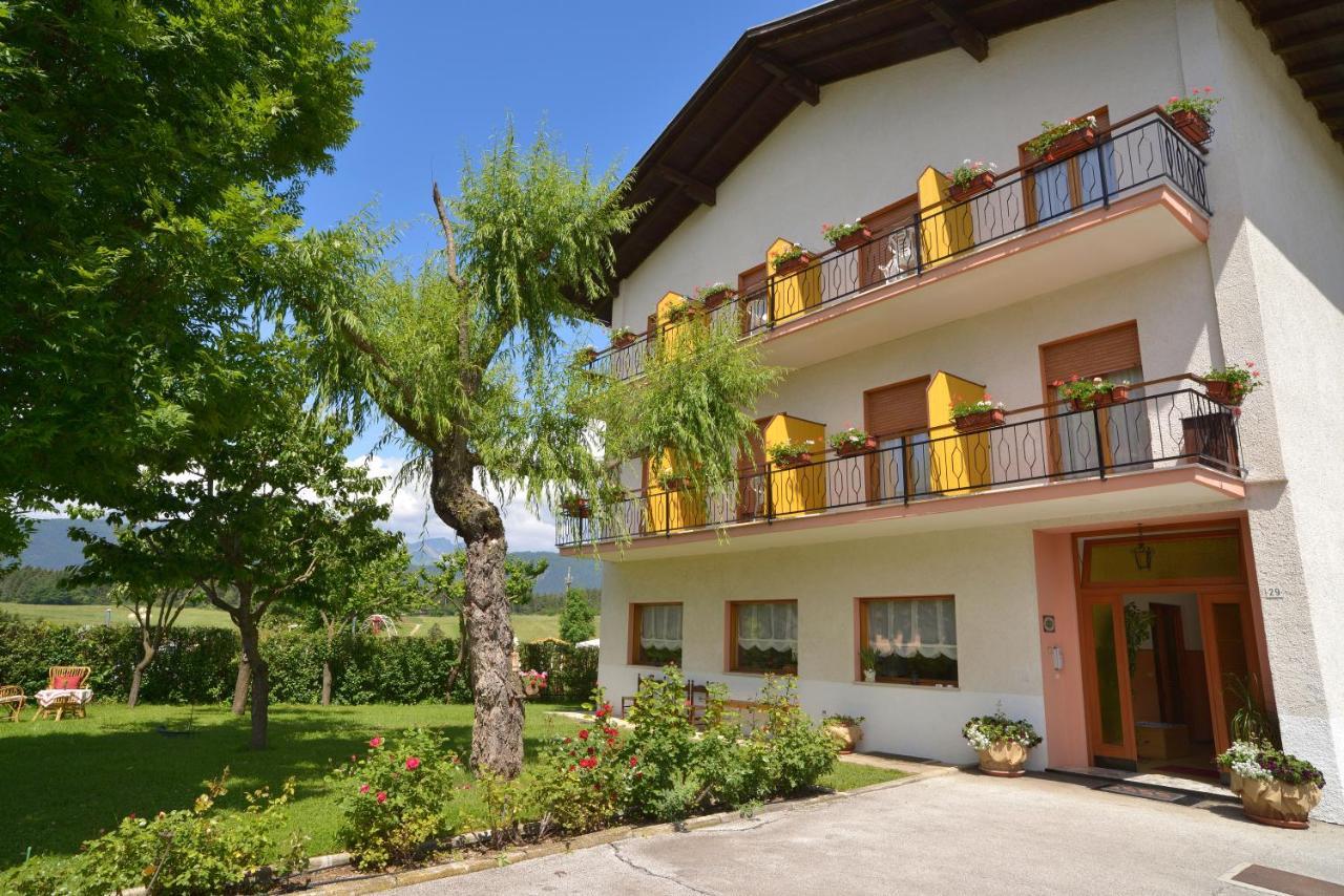 Piccolo Orso Bruno Bed & Breakfast Cavareno Exterior photo