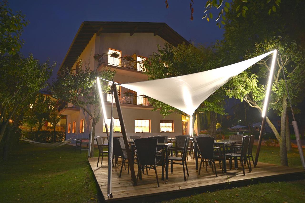 Piccolo Orso Bruno Bed & Breakfast Cavareno Exterior photo